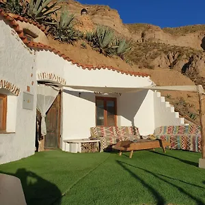 Creatively Designed Cavehouse With Jacuzzi , Gorafe Espagne